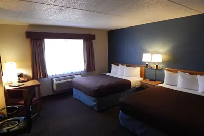Photo 5 - AmericInn by Wyndham Sturgeon Bay
