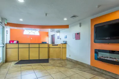 Photo 3 - Motel 6 Indianapolis Carmel