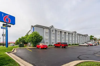 Photo 2 - Motel 6 Indianapolis Carmel