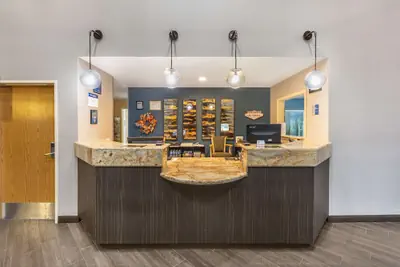 Photo 5 - Best Western Plus North Las Vegas Inn & Suites
