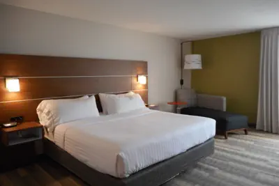 Photo 3 - Holiday Inn Express Fairfield by IHG