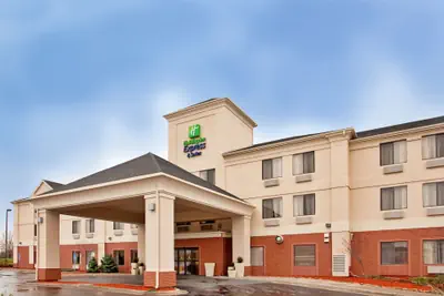 Photo 2 - Holiday Inn Express Kansas City-Liberty by IHG