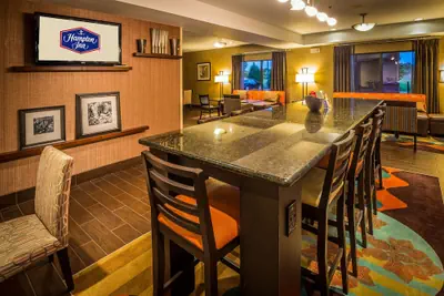 Photo 5 - Hampton Inn Monroe