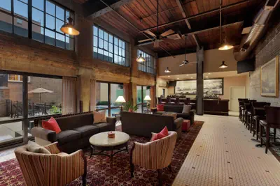Photo 2 - Hampton Inn & Suites New Orleans Convention Center