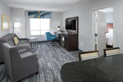 Photo 4 - Hampton Inn & Suites Memphis-Beale Street