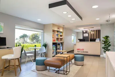 Photo 2 - TownePlace Suites by Marriott Ft Lauderdale West (Newly Renovated)
