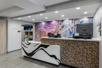Photo 5 - Best Western Plus Savannah Gateway