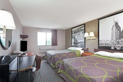 Photo 5 - Super 8 by Wyndham Nashville/ Dntn/ Opryland Area