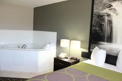 Photo 4 - Super 8 by Wyndham Wyoming/Grand Rapids Area