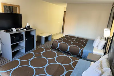 Photo 4 - Super 8 by Wyndham Columbia Clark Lane