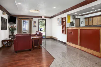 Photo 4 - Super 8 by Wyndham Canton/Livonia Area