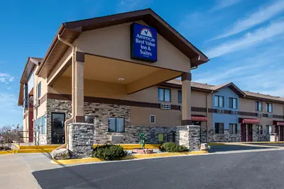 Photo 2 - Americas Best Value Inn & Suites Harrisonville