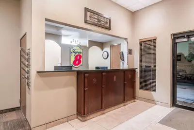 Photo 3 - Super 8 by Wyndham Bismarck