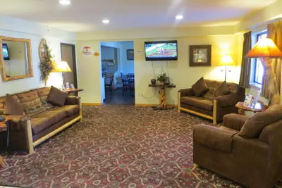 Photo 4 - Super 8 by Wyndham Bridgeview of Mackinaw City