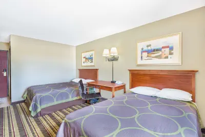 Photo 5 - Super 8 by Wyndham Tilton/Lake Winnipesaukee