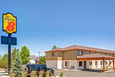 Photo 2 - Super 8 by Wyndham Carson City/Lake Tahoe