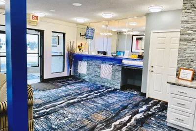Photo 4 - Coratel Inn & Suites By Jasper Northfield