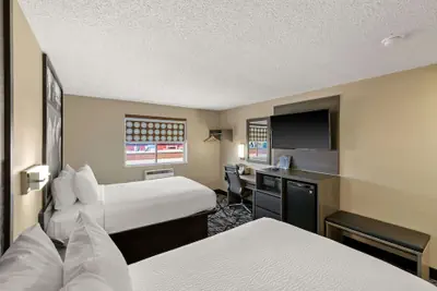 Photo 2 - Super 8 by Wyndham Charlottesville