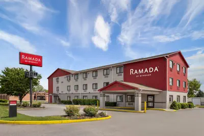 Photo 2 - Ramada by Wyndham York Harrisburg Hershey