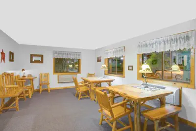 Photo 4 - Super 8 by Wyndham Lake George/Warrensburg Area