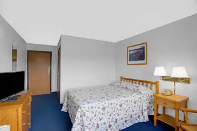 Photo 5 - Super 8 by Wyndham Lake George/Warrensburg Area