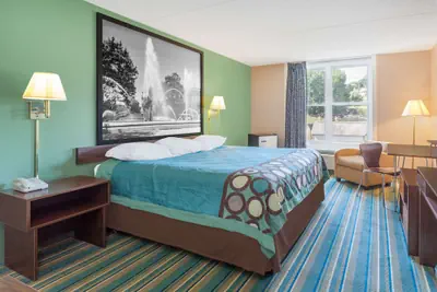 Photo 4 - Super 8 by Wyndham Harrisburg Hershey West