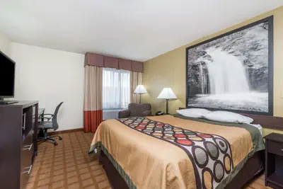 Photo 5 - Super 8 by Wyndham Rice Lake