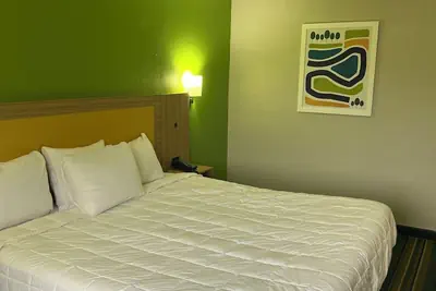 Photo 3 - Park Inn by Radisson
