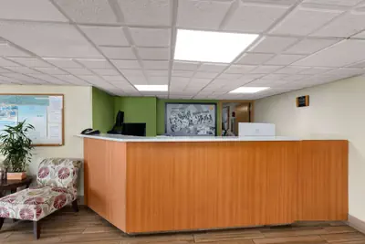Photo 5 - Super 8 by Wyndham Myrtle Beach/Market Common Area
