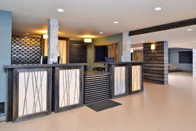 Photo 5 - Best Western Long Beach Inn