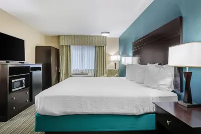 Photo 2 - Best Western Long Beach Inn
