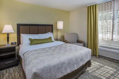 Photo 3 - Candlewood Suites Louisville Airport by IHG