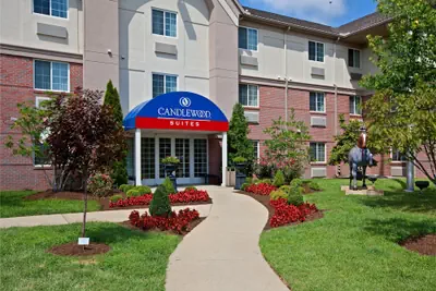 Photo 2 - Candlewood Suites Louisville Airport by IHG