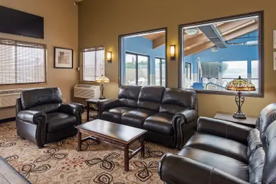 Photo 3 - SureStay Hotel by Best Western Ellensburg