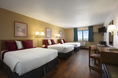 Photo 5 - Super 8 by Wyndham Las Vegas
