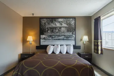 Photo 5 - Super 8 by Wyndham Grants