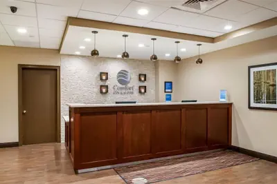 Photo 4 - Comfort Inn & Suites At Copeland Tower