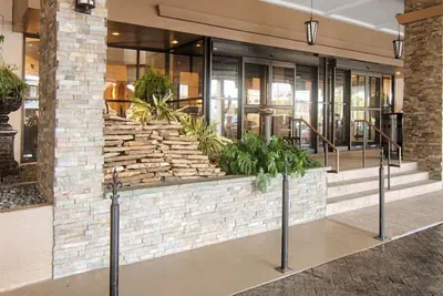 Photo 2 - Comfort Inn & Suites At Copeland Tower