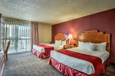 Photo 5 - Edgewater Hotel & Casino Resort