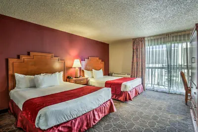 Photo 4 - Edgewater Hotel & Casino Resort