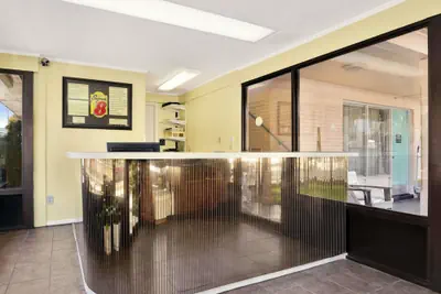 Photo 2 - Royal Palace Inn & Suites