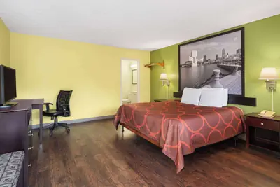 Photo 5 - Super 8 by Wyndham Youngstown/Girard