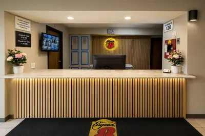 Photo 3 - Super 8 by Wyndham Warrenton