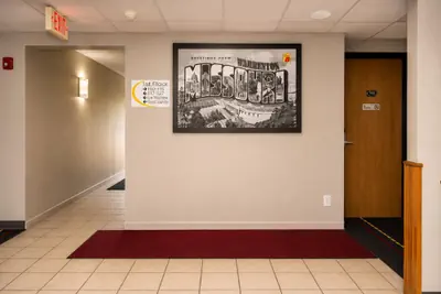Photo 4 - Super 8 by Wyndham Warrenton