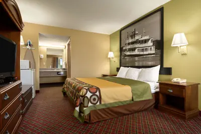 Photo 2 - Super 8 by Wyndham Hattiesburg North/University Area