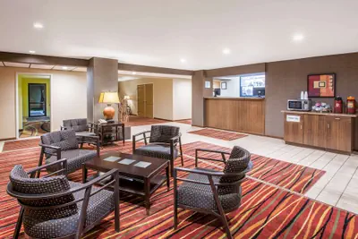 Photo 4 - Super 8 by Wyndham Brookings
