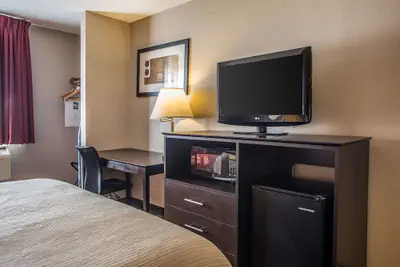 Photo 5 - Quality Inn & Suites West Bend