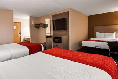 Photo 5 - SureStay Plus Hotel by Best Western Kearney Liberty North