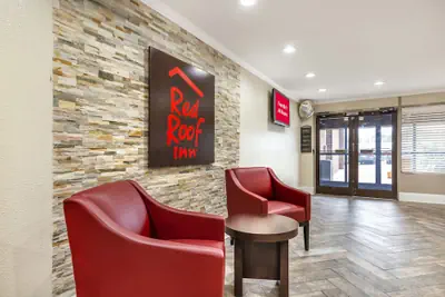 Photo 5 - Red Roof Inn Raleigh Northeast - Downtown