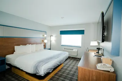 Photo 4 - AmericInn by Wyndham Tomahawk